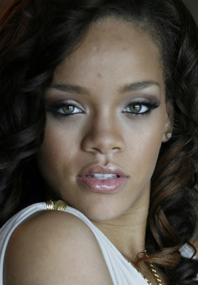 photo 20 in Rihanna gallery [id73844] -0001-11-30 00:00:00